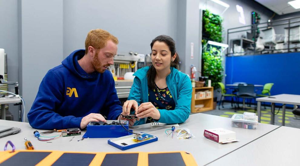 Students working in Radlab